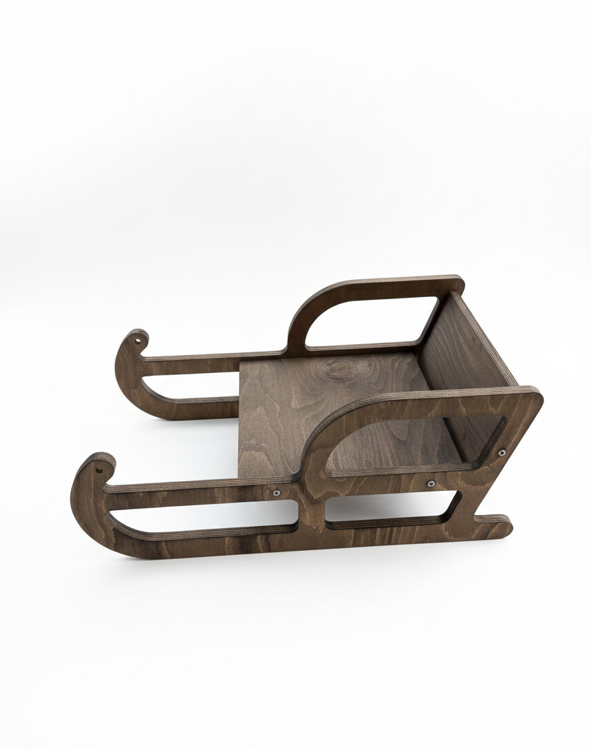 Wall-Mounted Cup and Mug Holder in Pine Wood - close up of the product detail